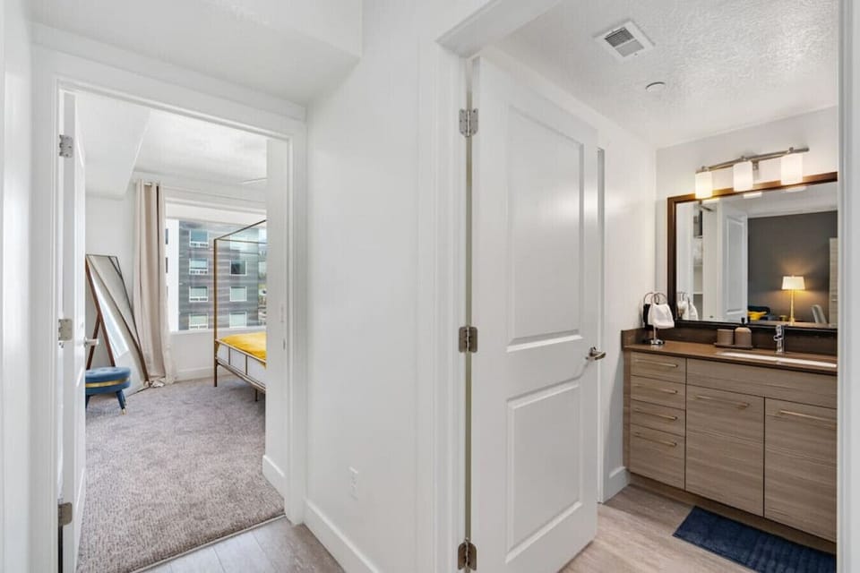 Fully stocked bathroom equipped with Shampoo/Body wash/Conditioner, hair dryer and hair straightener!