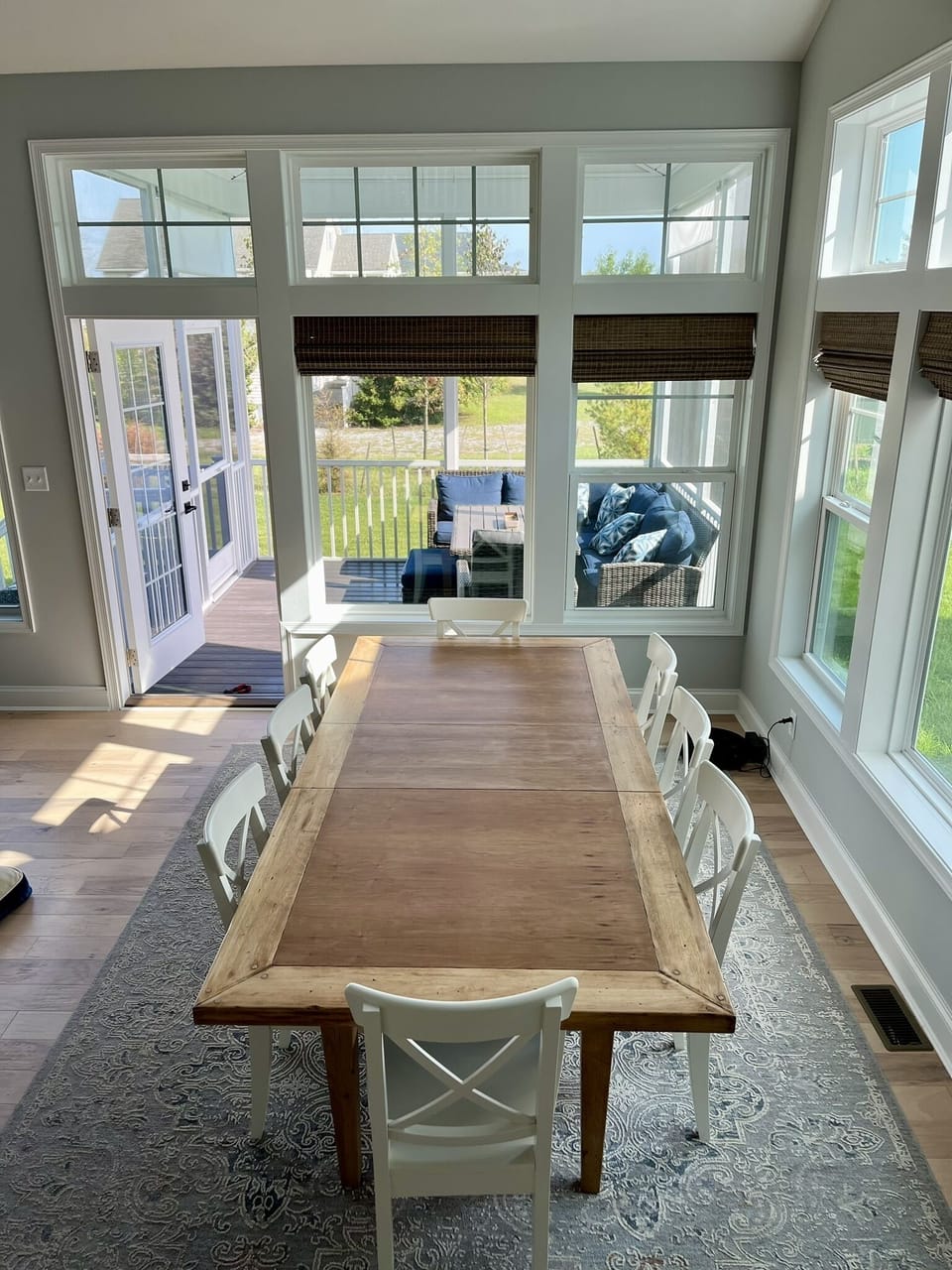 Indoor and outdoor dining