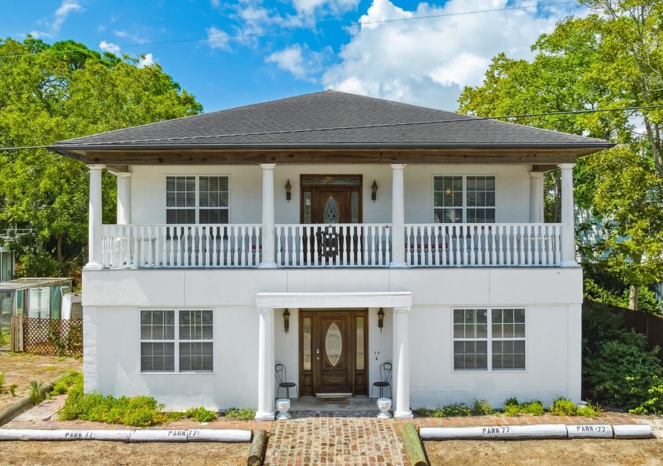 Welcome to River View! Free Parking