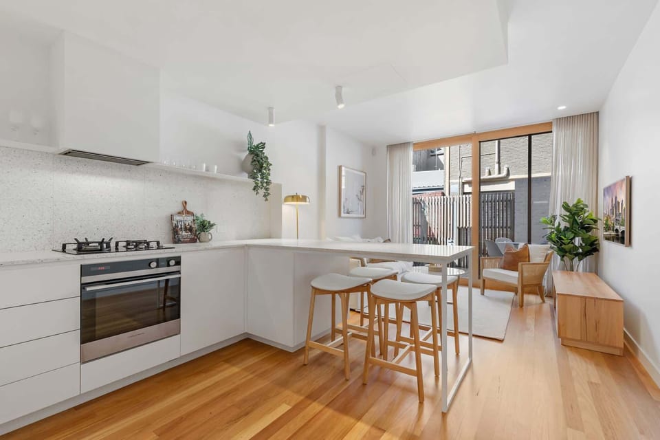 Kitchen/Dining Area