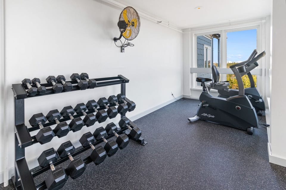 Brand new exercise room at Mountain Lodge (2024)