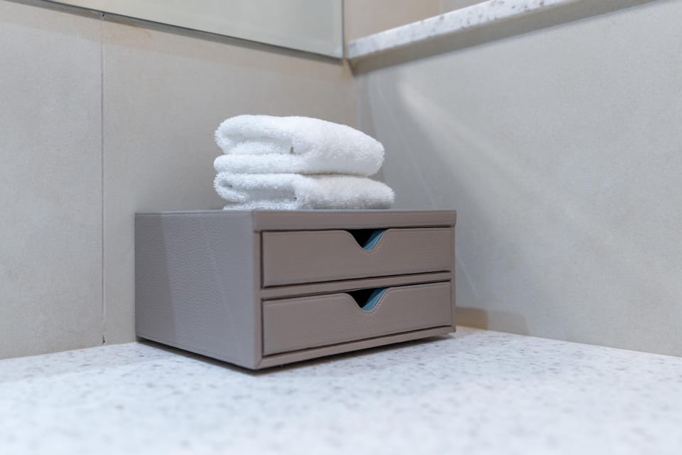 Bathroom amenities