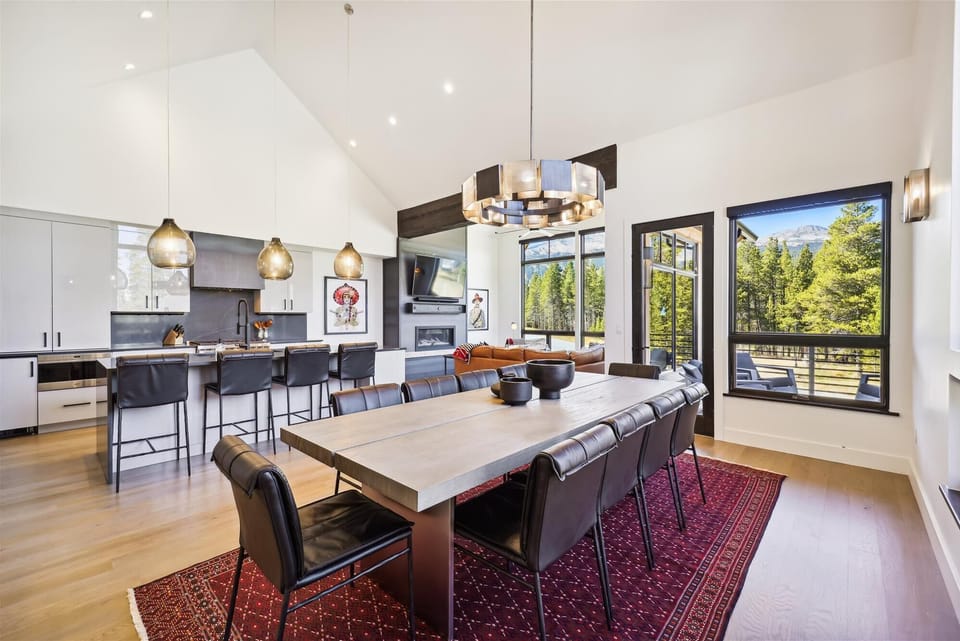 Dining Area - Outside The Bubble - Breckenridge Vacation Rental