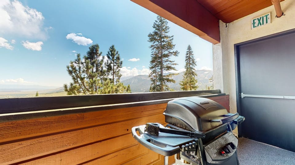 Balcony, Nature, Outdoors, Scenery, Tree