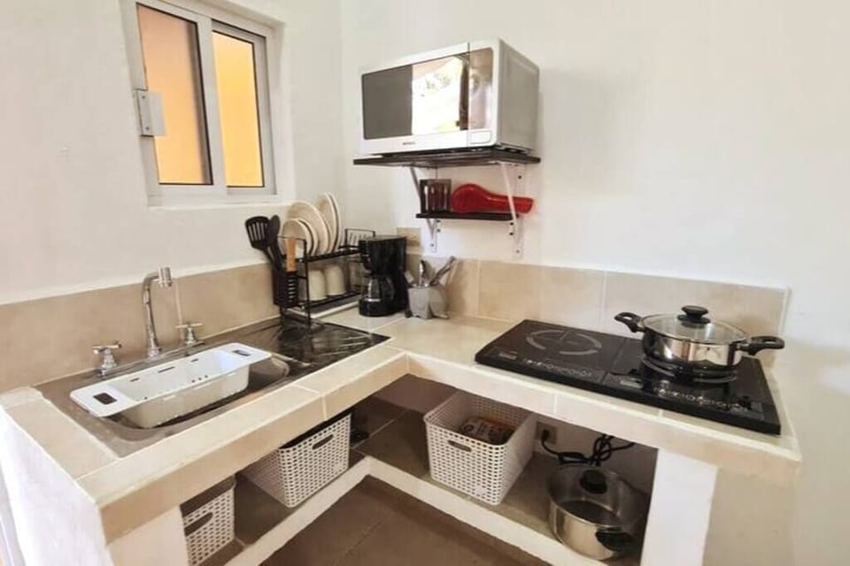 Full kitchenette