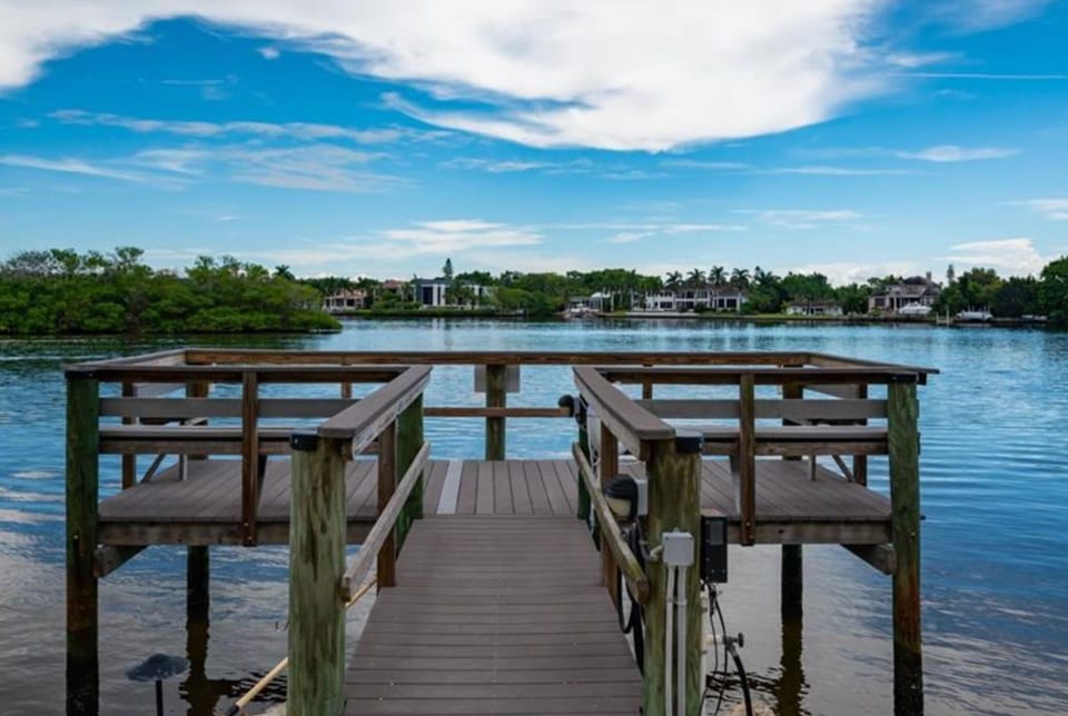Fishing pier and great place to watch boats
