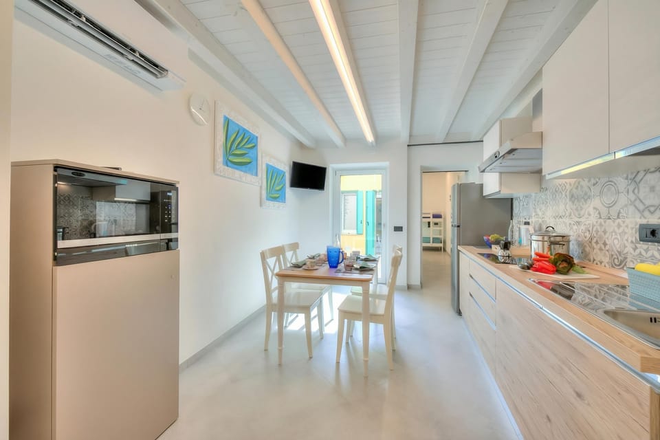 Kitchen and dining area