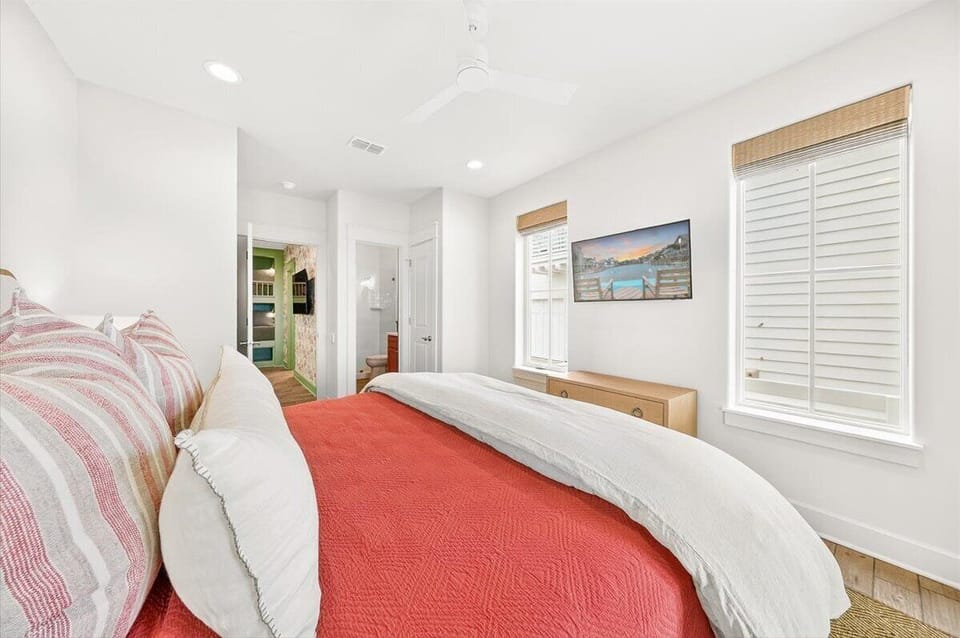 1st Floor, Second King Bedroom
