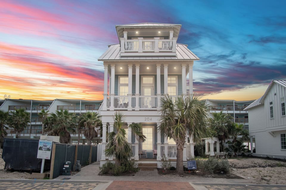 Beach Grace, Evening View