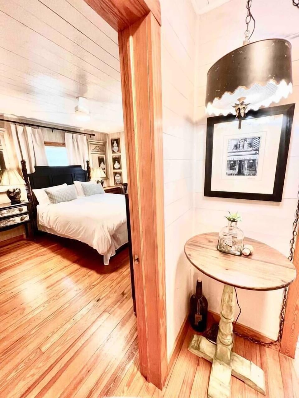 Queen Bedroom