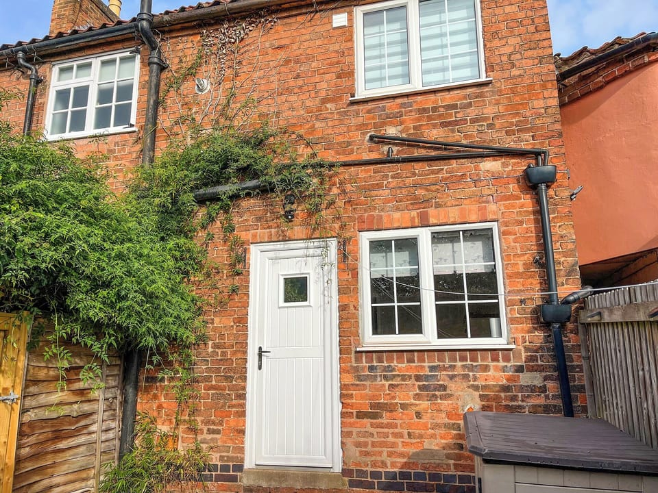 Exterior | The Snug, Southwell