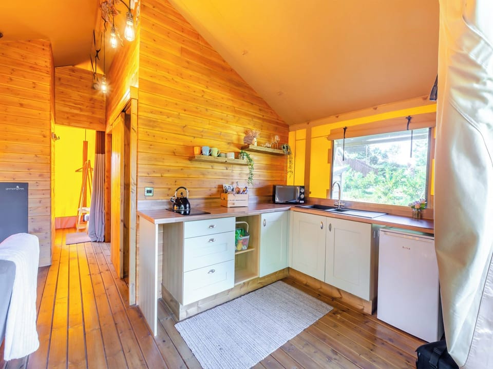 Kitchen | Hedgehog Hideaway - Little North Field, Bishop Thornton, near Harrogate