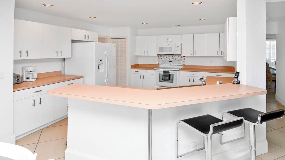 The large kitchen has room for several cooks – but don’t spoil the broth!