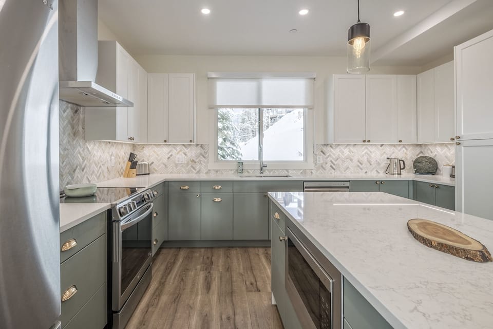 Modern Custom Kitchen with Stainless Steel Appliances 