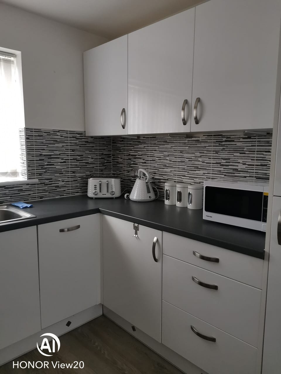 Fully integrated kitchen