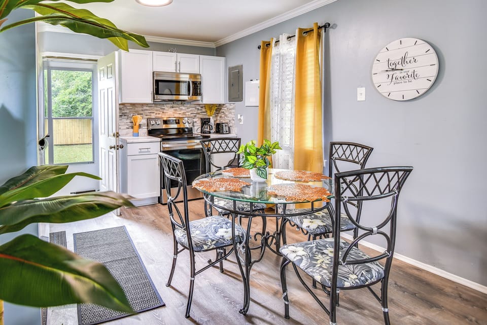 Dining Area | Kitchen | Cooking Basics