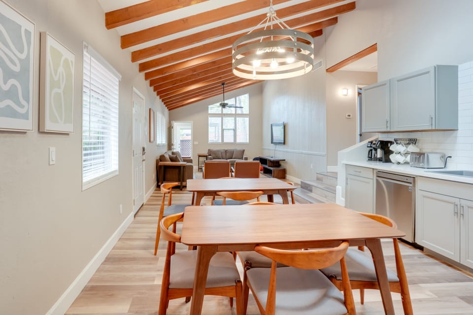 Dining Area | Dishware/Flatware | Trash Bags/Paper Towels