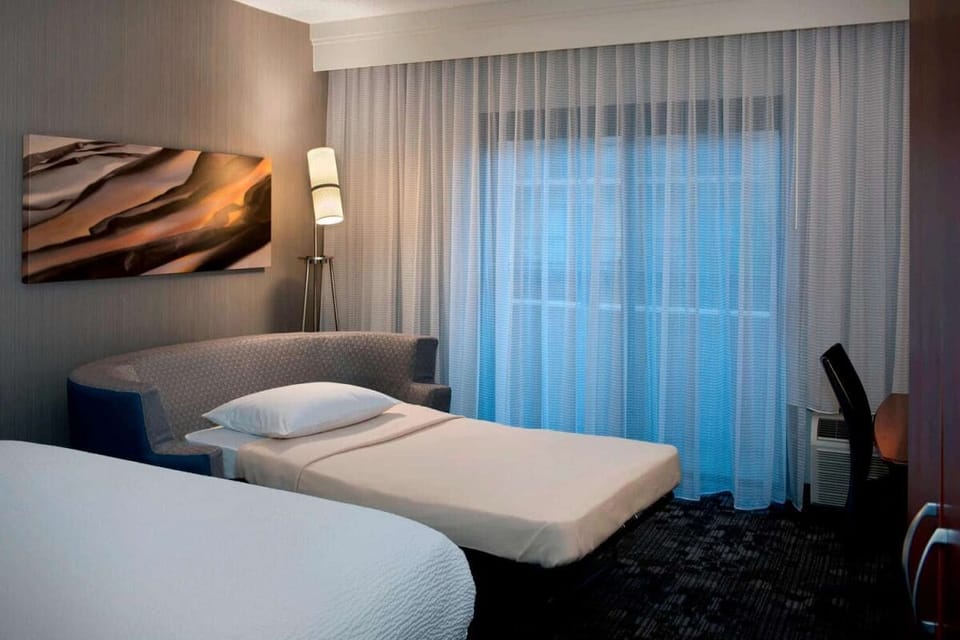 Kick back at night with extra lounge space for everyone.