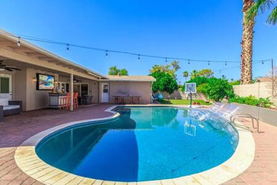 84° Heated Pool