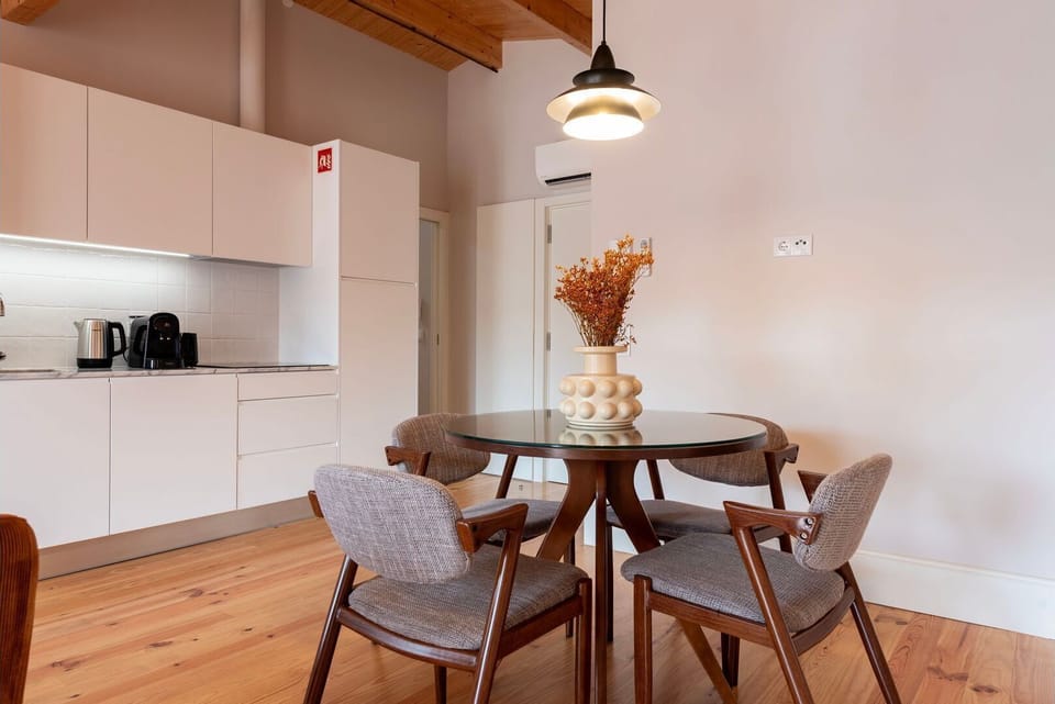 This dining area provides the ideal backdrop for memorable culinary experiences and meaningful moments shared with friends and loved ones.