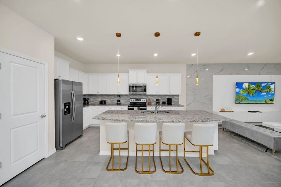 4297LanaAve_WindsorIslandresort_07