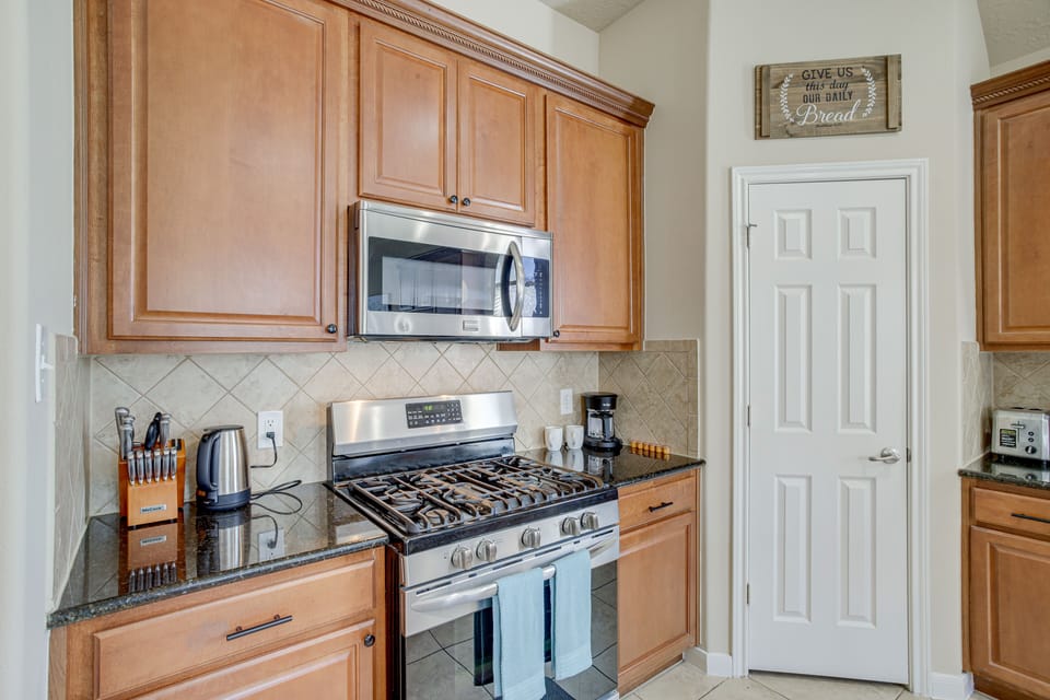 Kitchen | Dishwasher | Refrigerator | Toaster | Coffee Maker