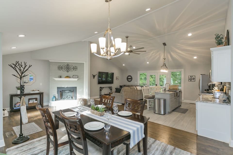 Great Room (Main Floor)