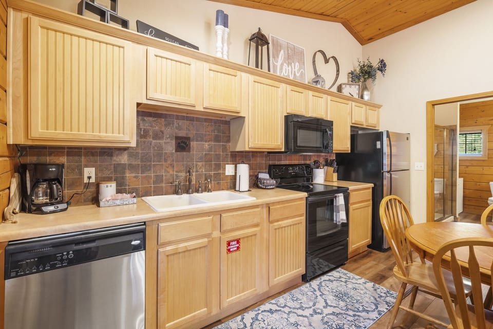 Full Kitchen