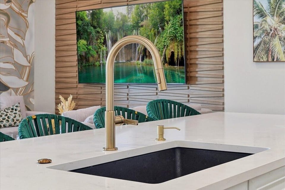 Kitchen Island
