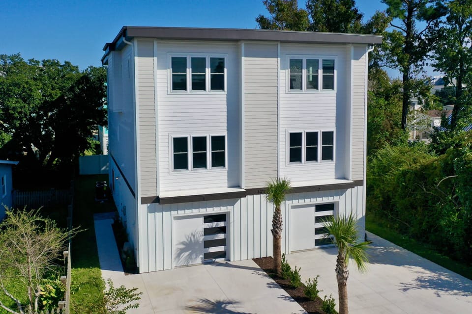 Large new luxury home with room for the whole family with EV charging!