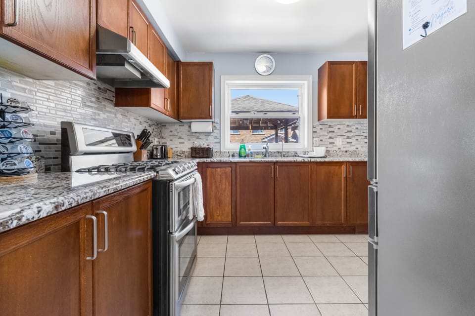 access to fully equipped kitchen.
