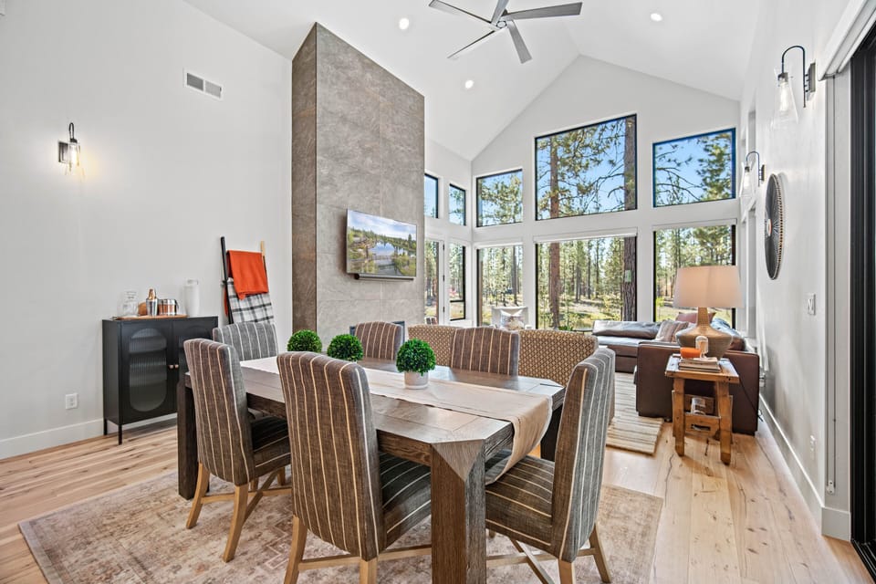 18145 Forestbrook-18