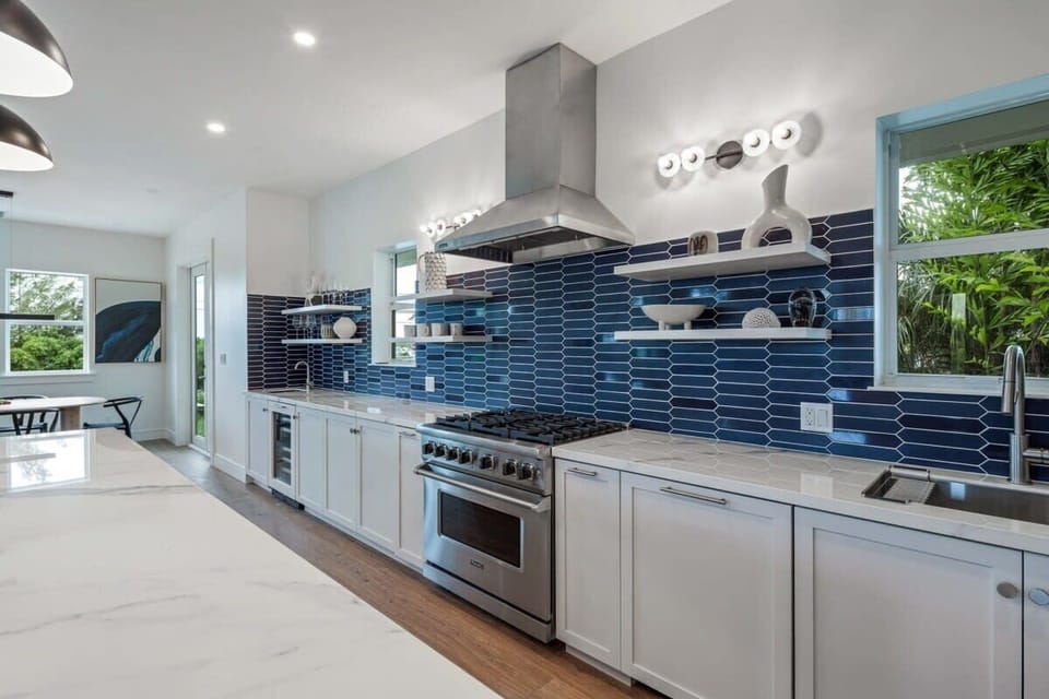 Stainless steel appliances & chef essentials