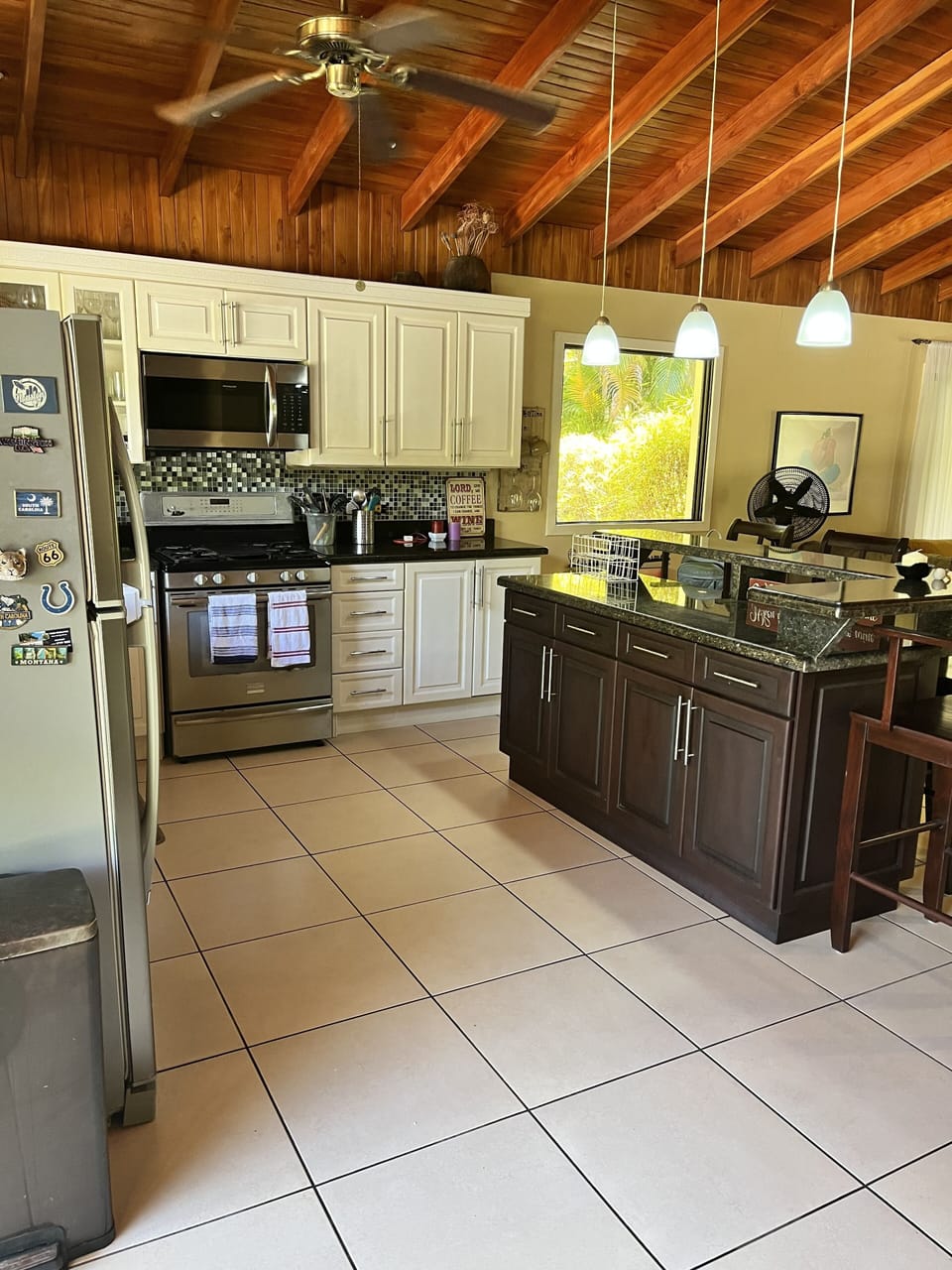 Kitchen space galore!
