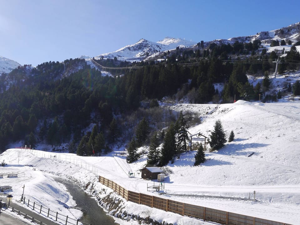 Snow and ski sports