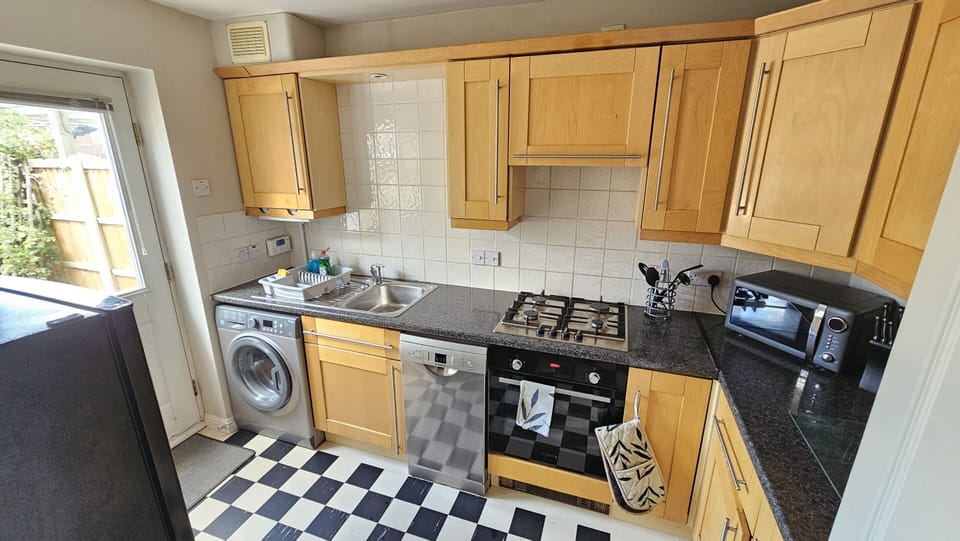 Well laid out kitchen
