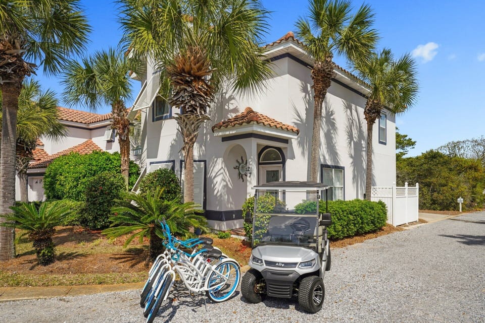 4 bikes and 6 passenger golf cart included