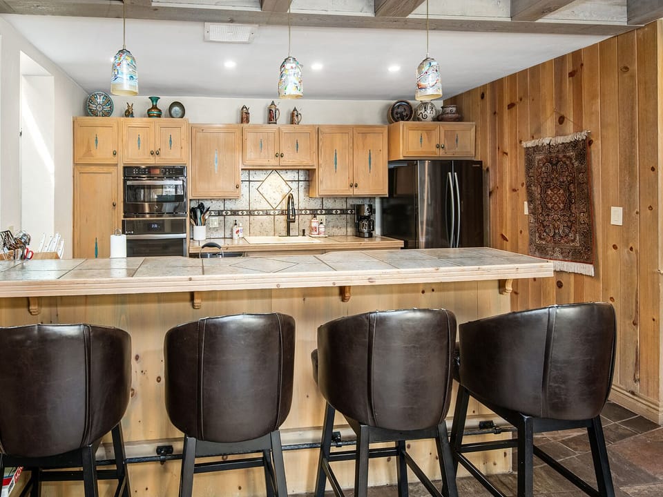 Kitchen Counter Seating
