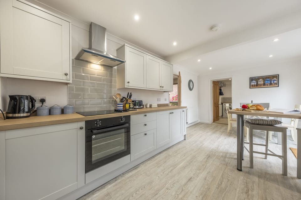 Ground floor: Perfect when catering for loved ones