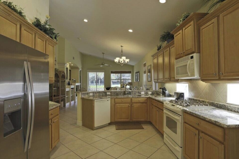 Large Kitchen