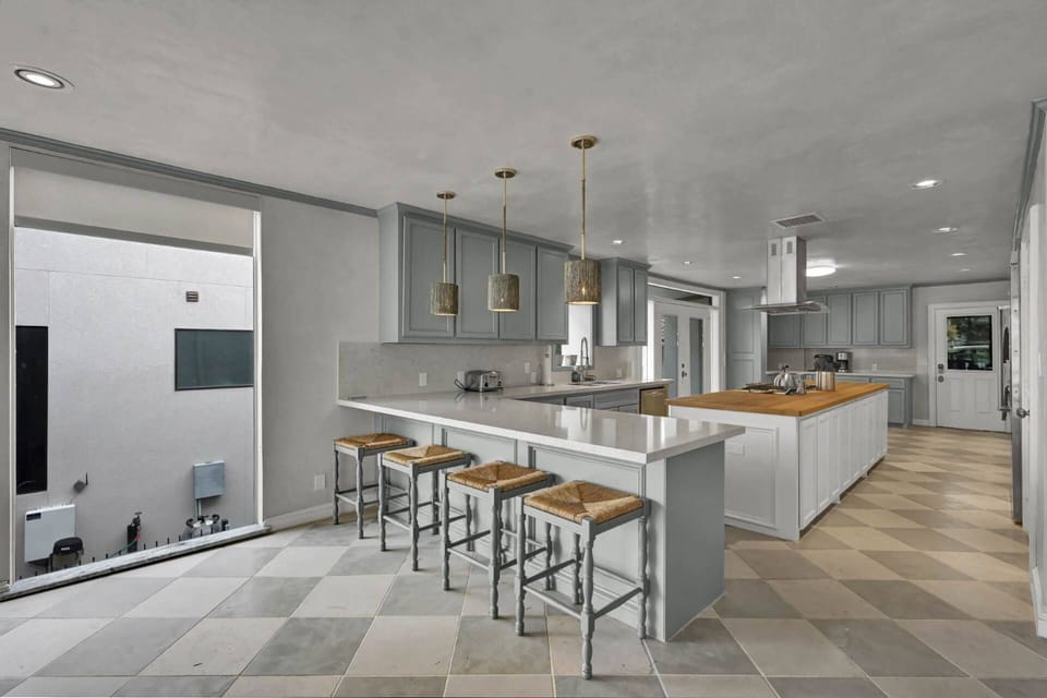 Spacious kitchen with coffee included and top of the line appliances