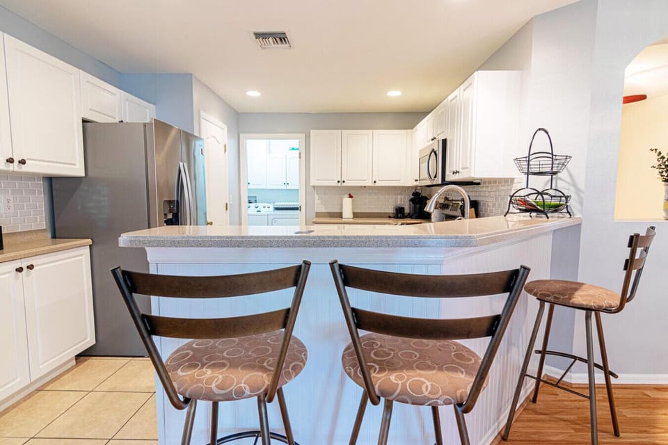 Kitchen Bar