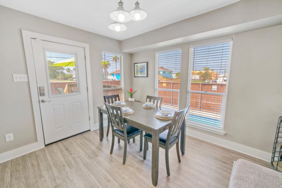 Radiant dining area.