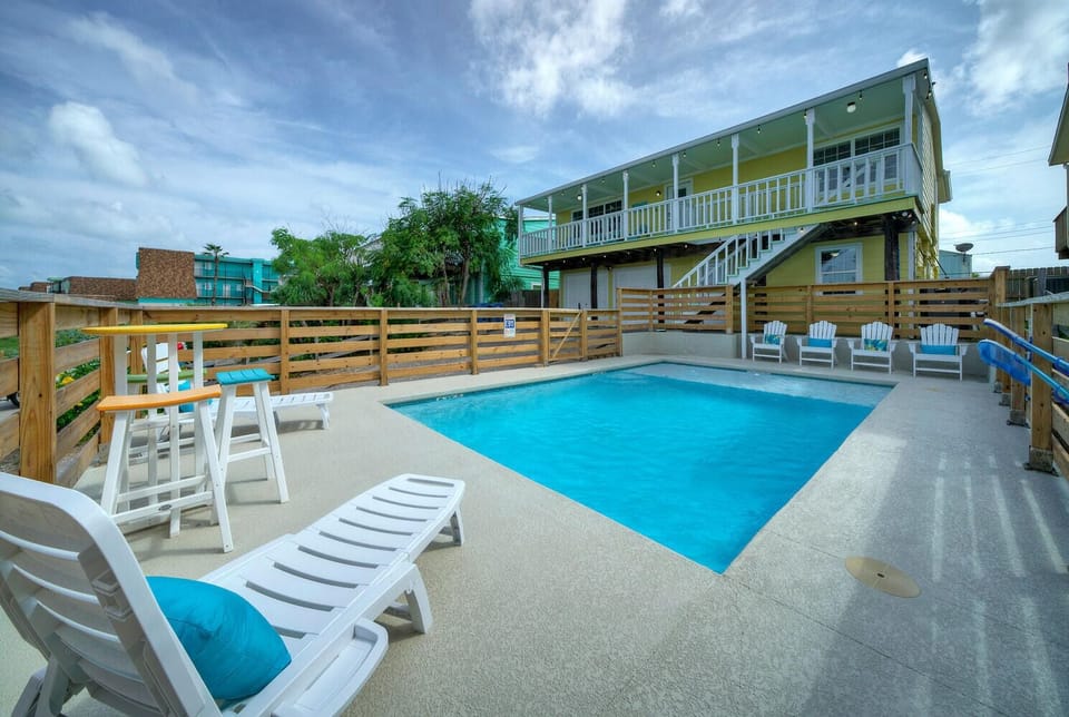 Poolside oasis.