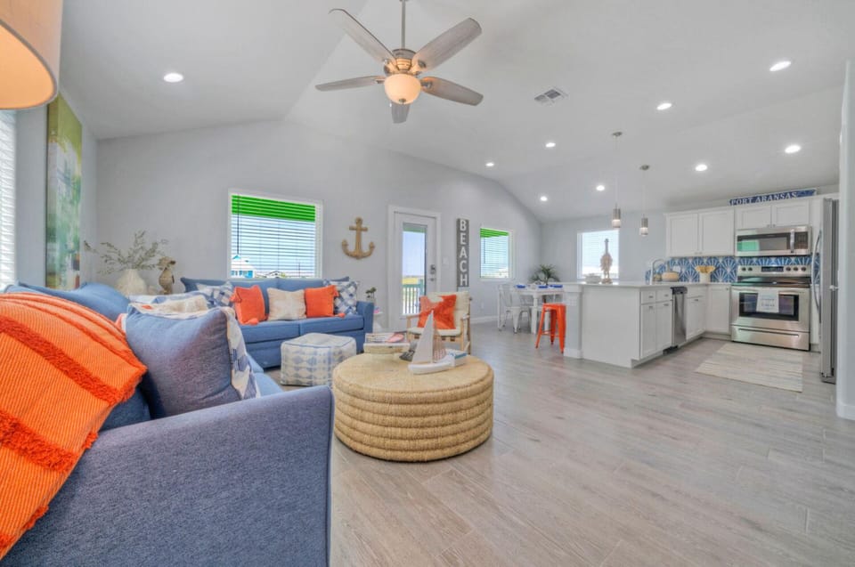 Beachy keen décor vibes.