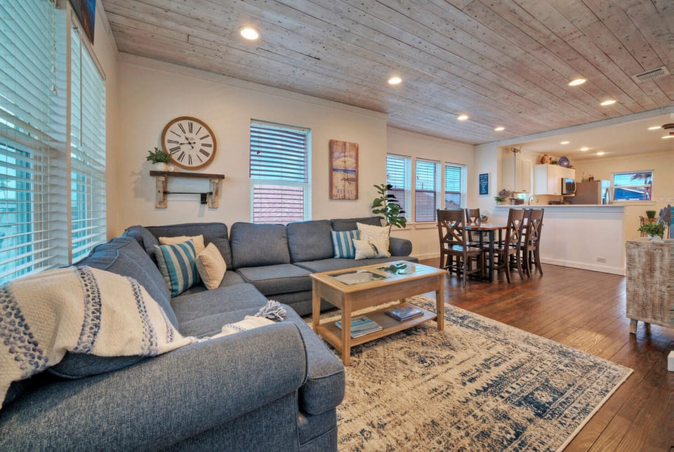 Living room.