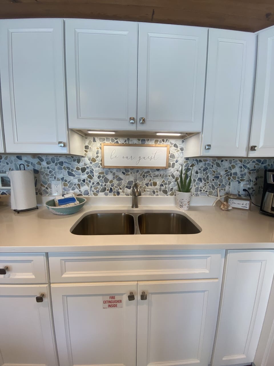 Touch-less lighting in kitchen - just wave hand under light!