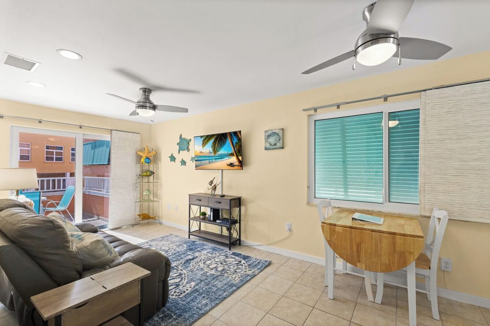 Dining and living area seating