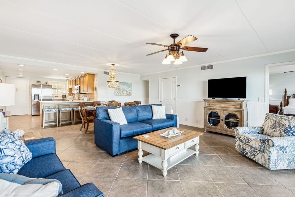 219 Living Area 3
