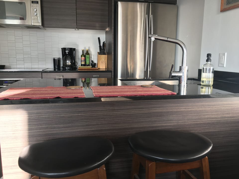 Eating bar